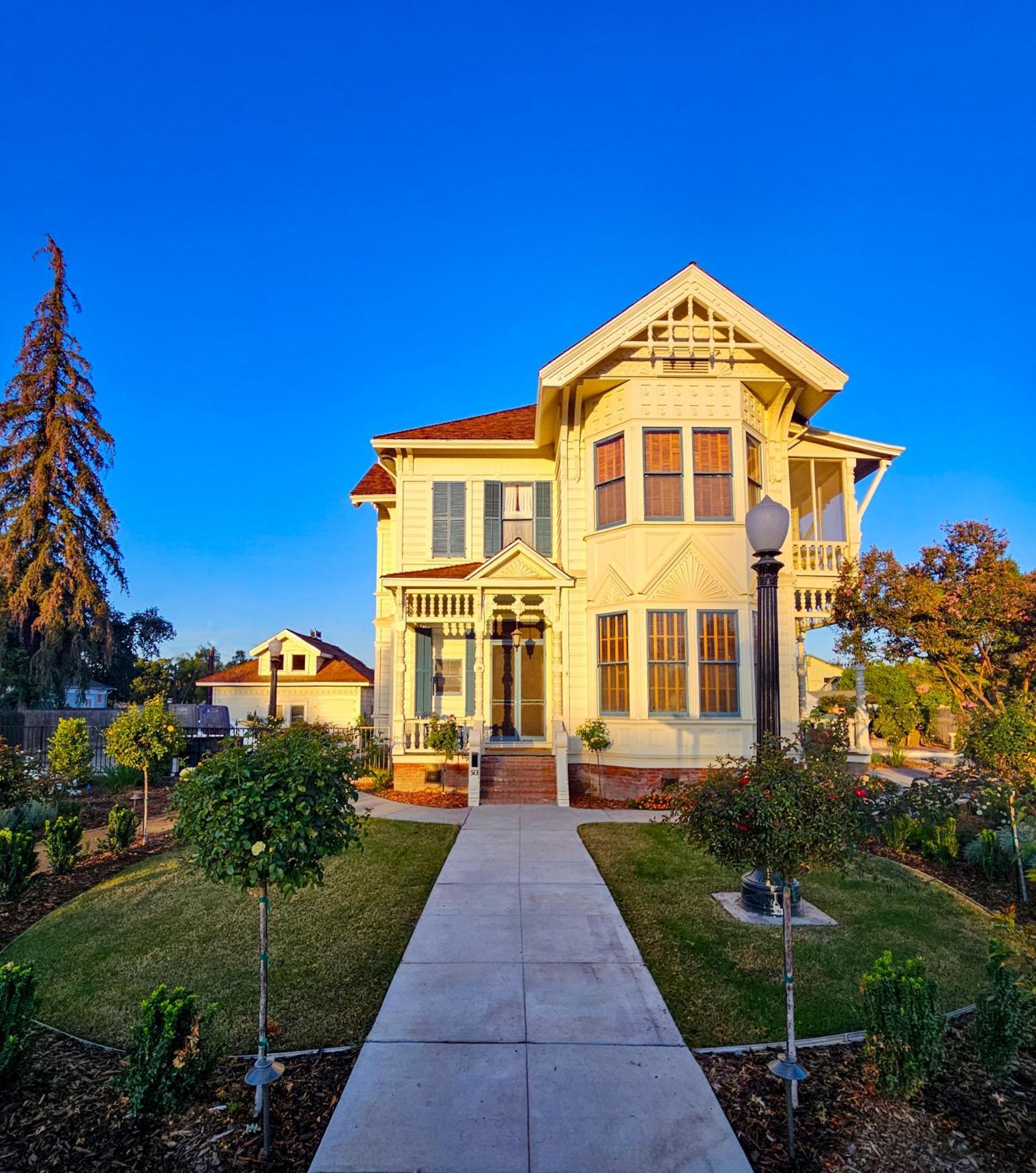 The Jd Hyde Historic Inn ไวเซเลีย ภายนอก รูปภาพ