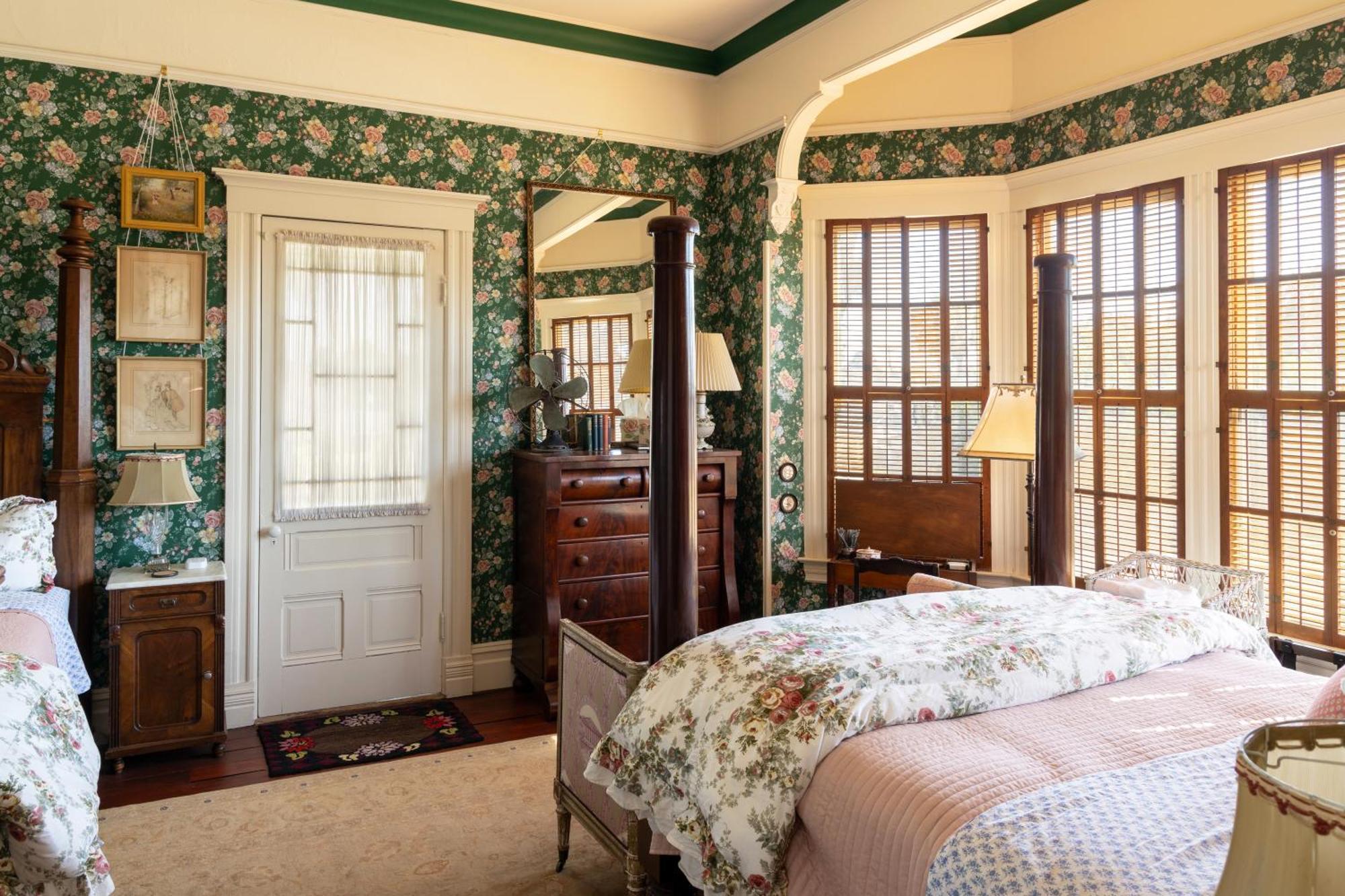 The Jd Hyde Historic Inn ไวเซเลีย ภายนอก รูปภาพ