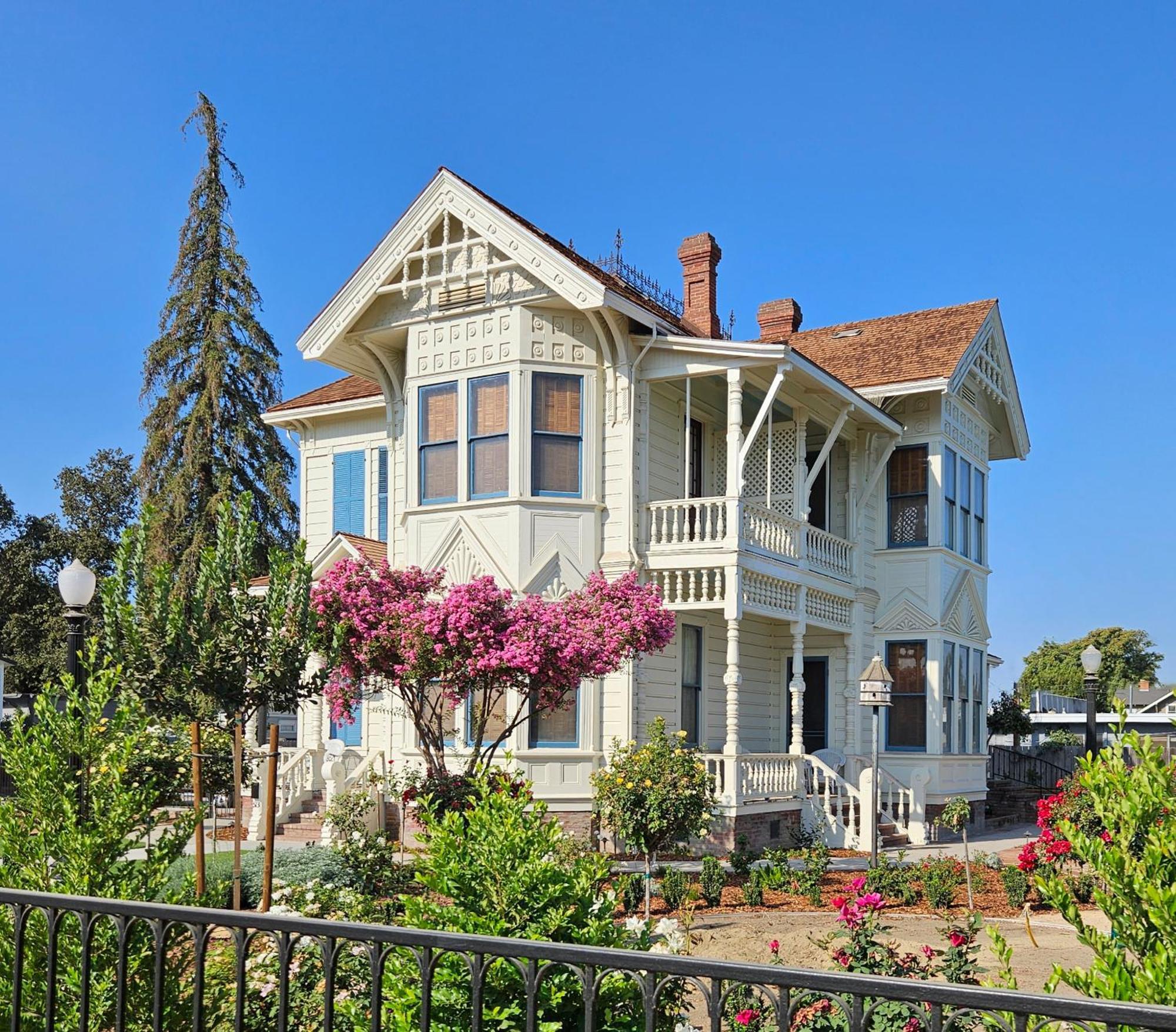 The Jd Hyde Historic Inn ไวเซเลีย ภายนอก รูปภาพ